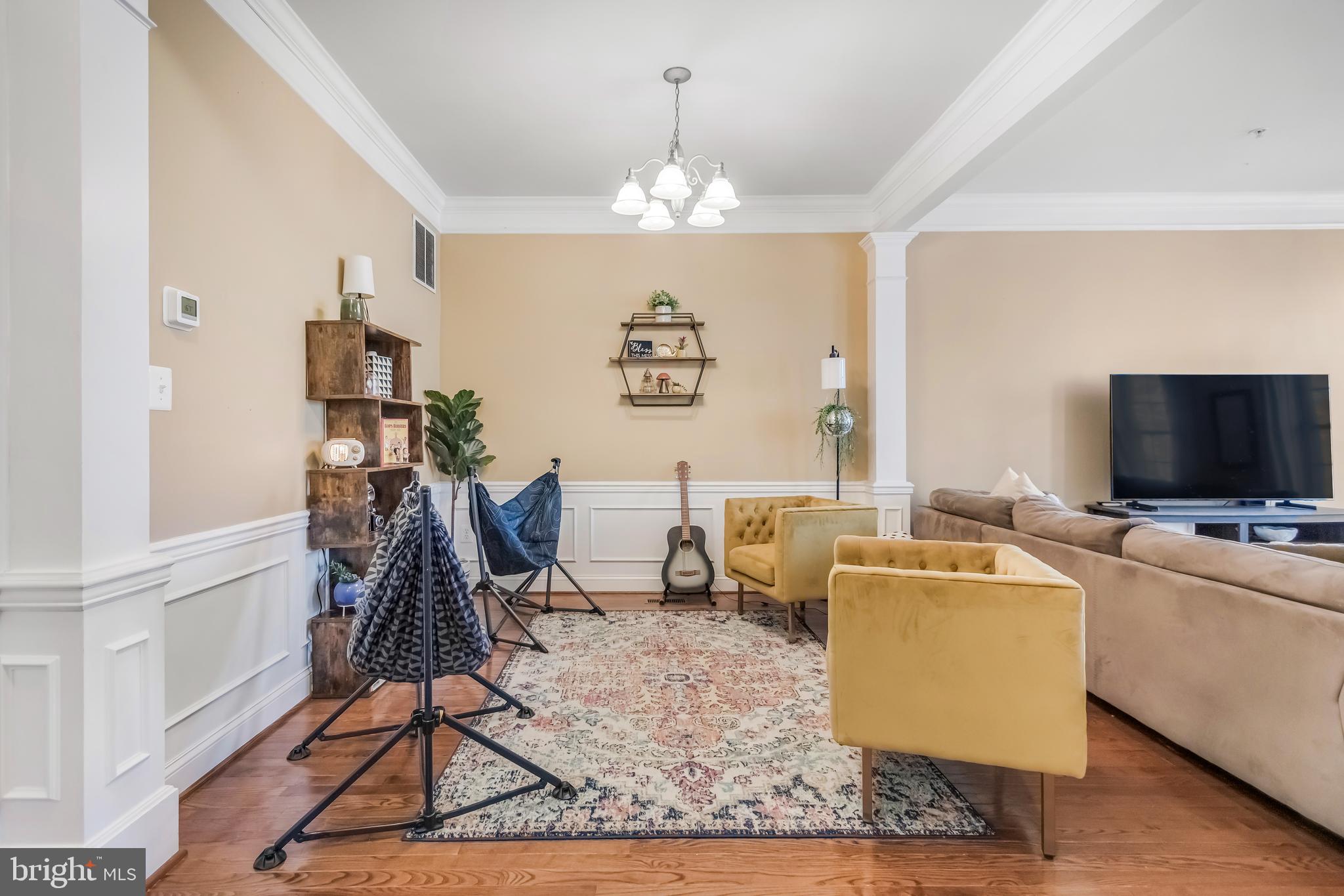 WHISPERING CREEK - Residential