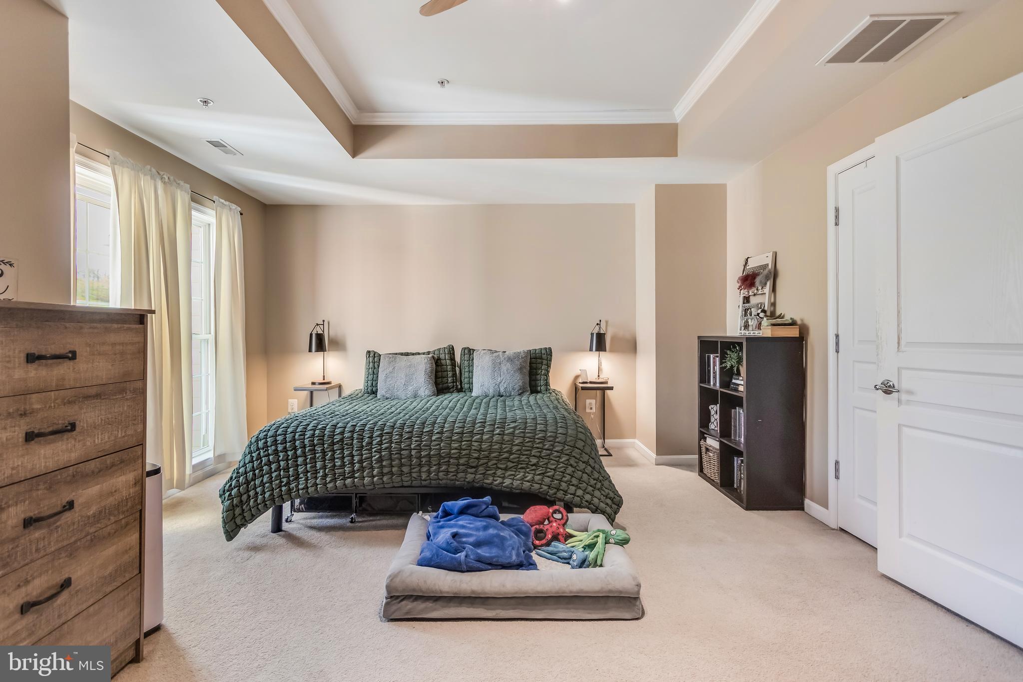 WHISPERING CREEK - Residential