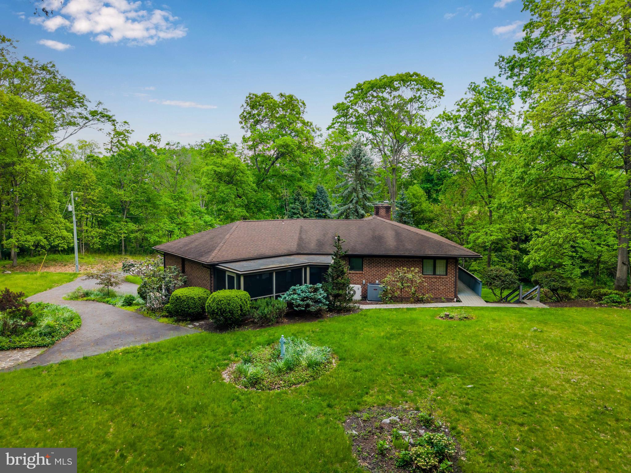399 BARNSTABLE ROAD