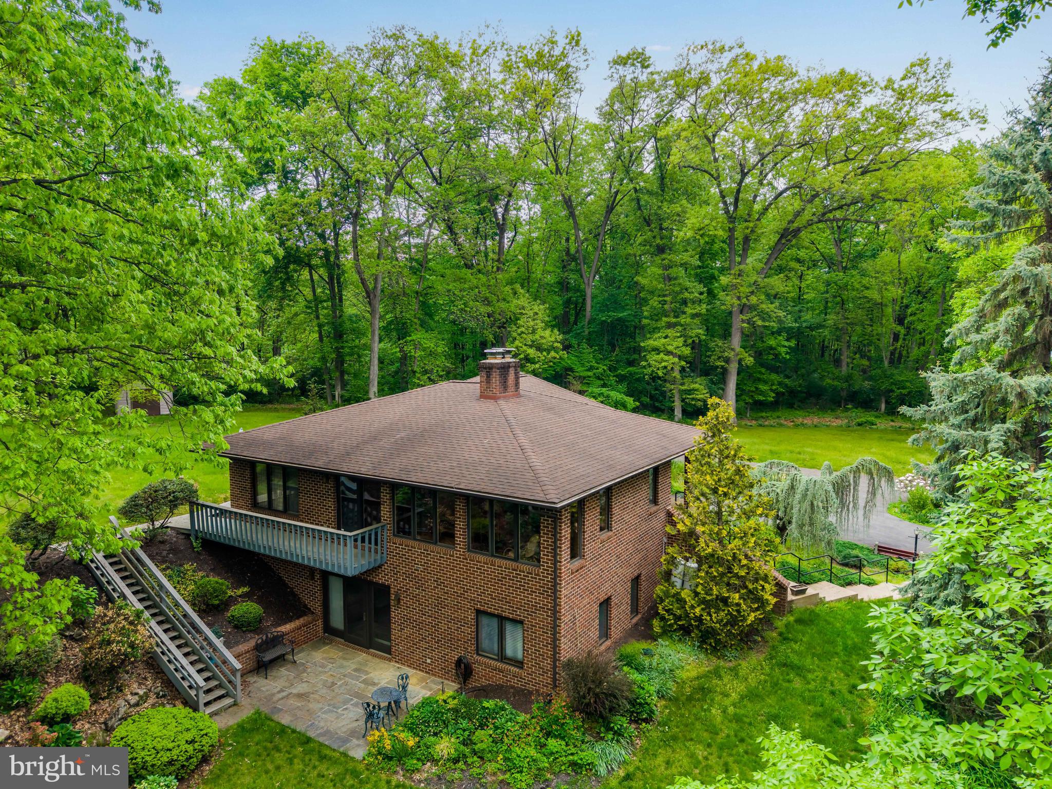 399 BARNSTABLE ROAD