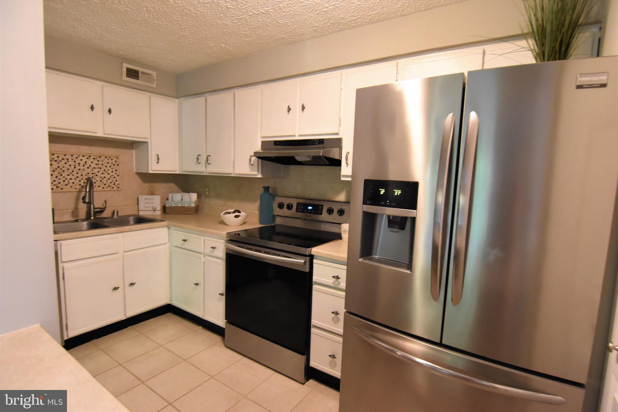 CHESTERFIELD GARDEN CONDOMINIUM - Residential