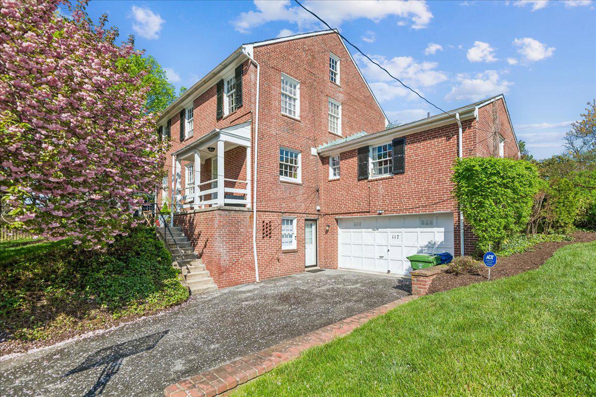 GREATER HOMELAND HISTORIC DISTRICT - Residential