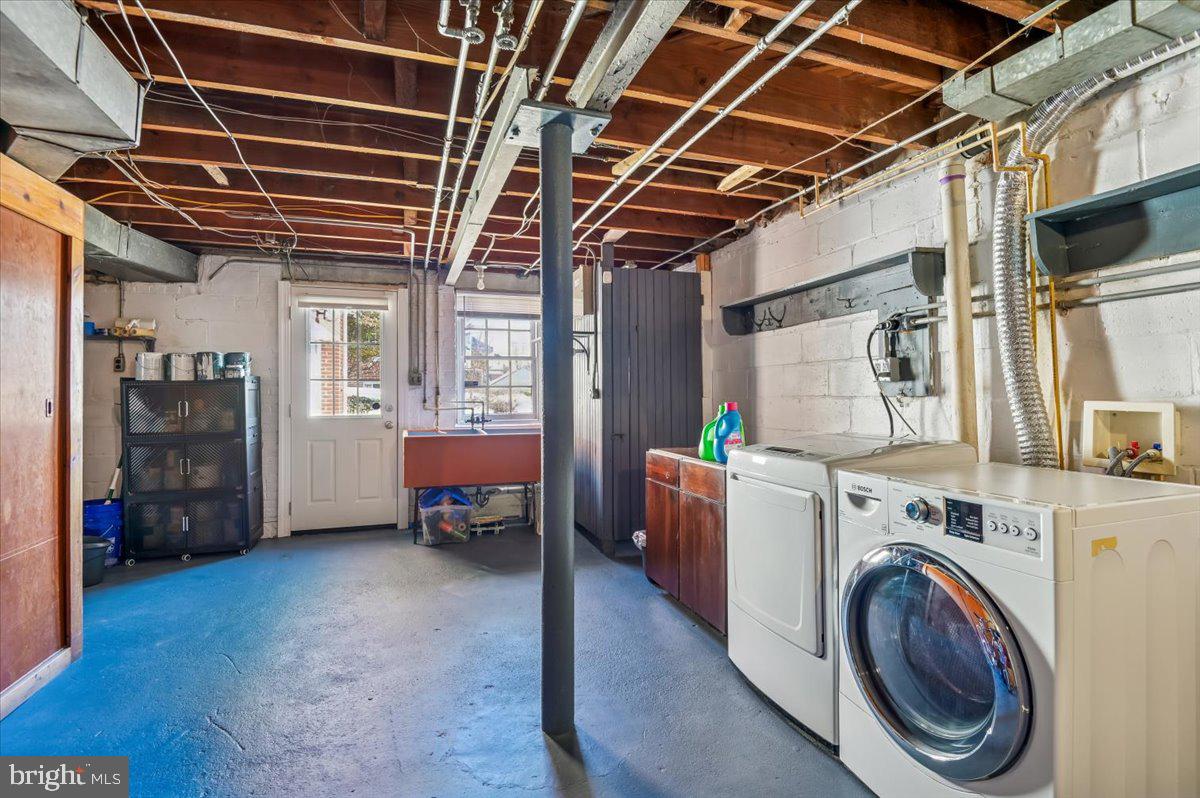 GREATER HOMELAND HISTORIC DISTRICT - Residential