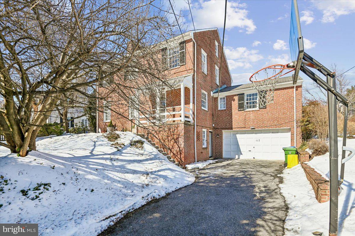 GREATER HOMELAND HISTORIC DISTRICT - Residential