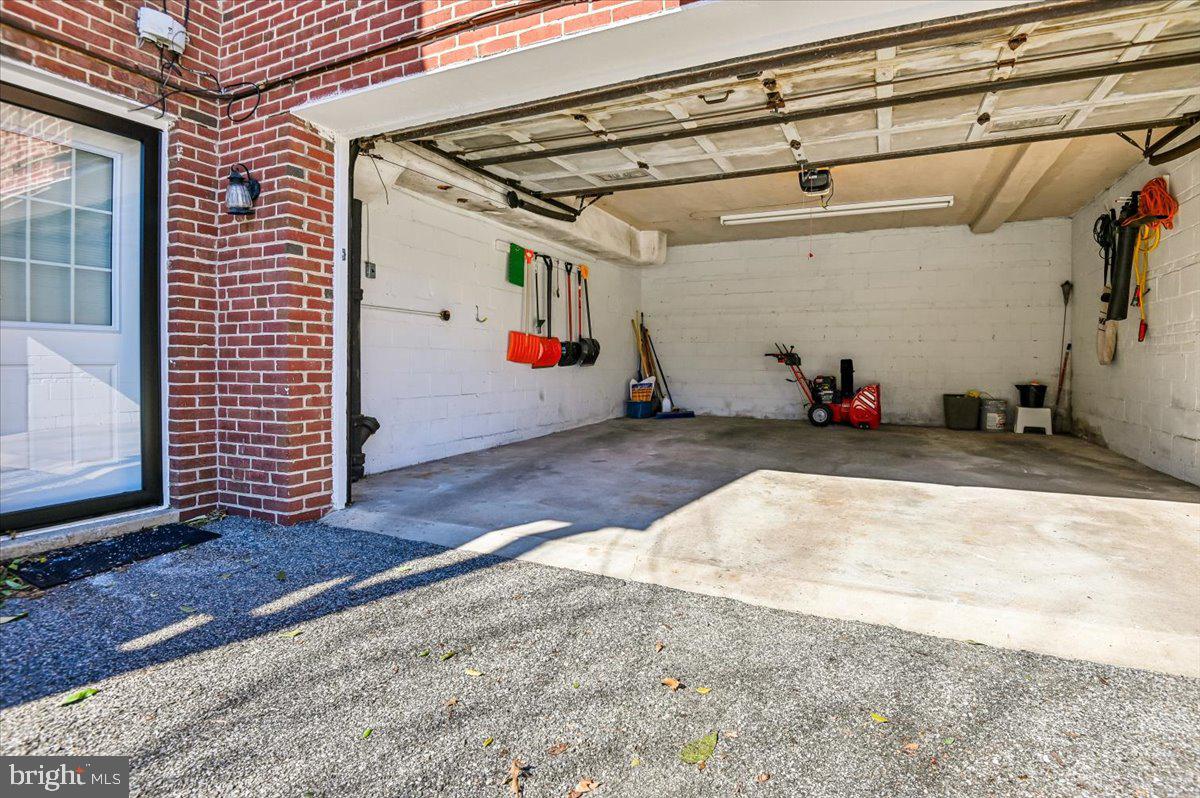 GREATER HOMELAND HISTORIC DISTRICT - Residential