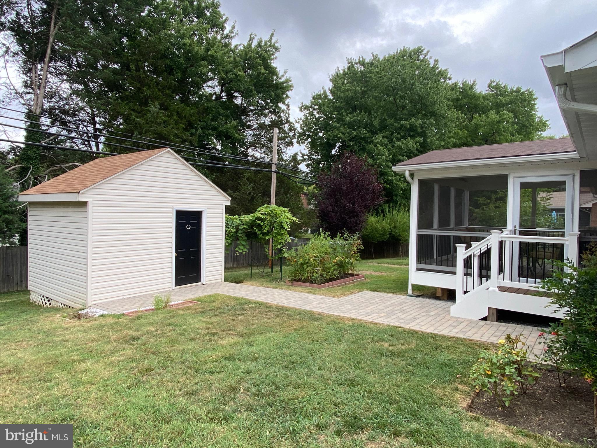 SPOTSWOOD ESTATES - Residential Lease