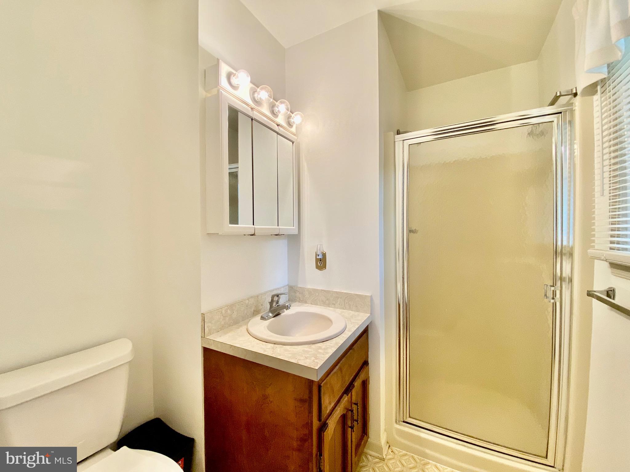 SPOTSWOOD ESTATES - Residential Lease