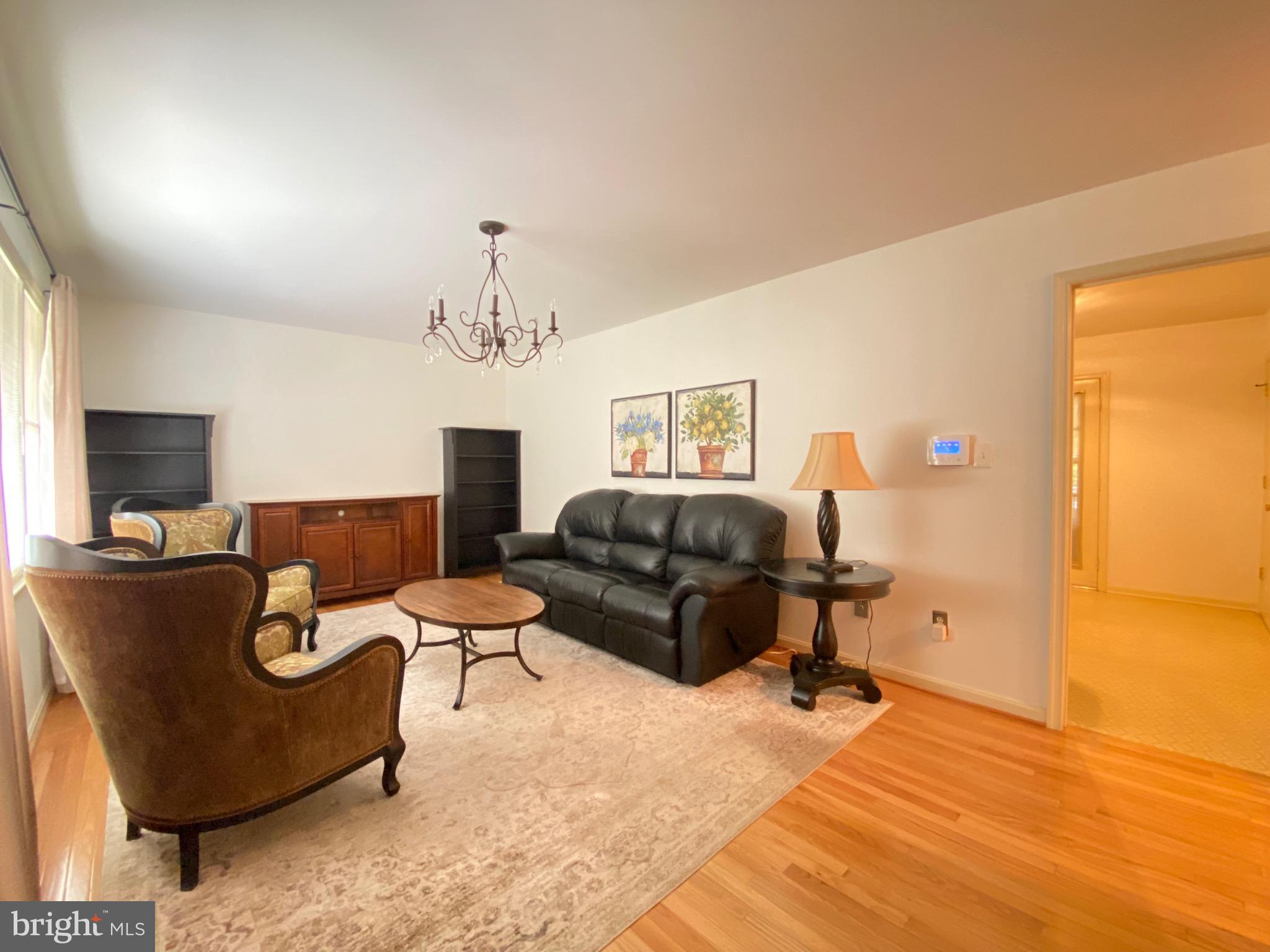 SPOTSWOOD ESTATES - Residential Lease