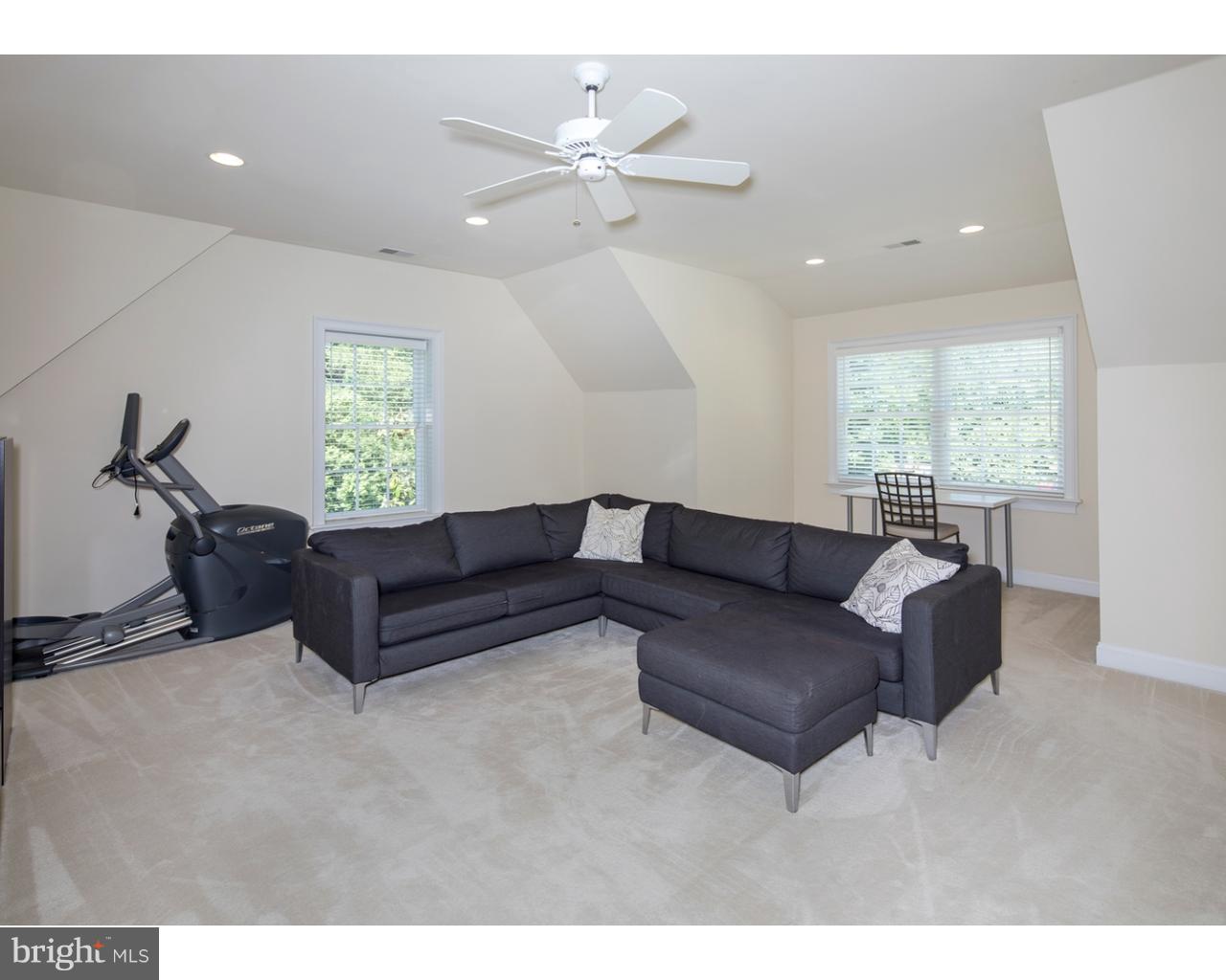 HOLLY HILL - Residential