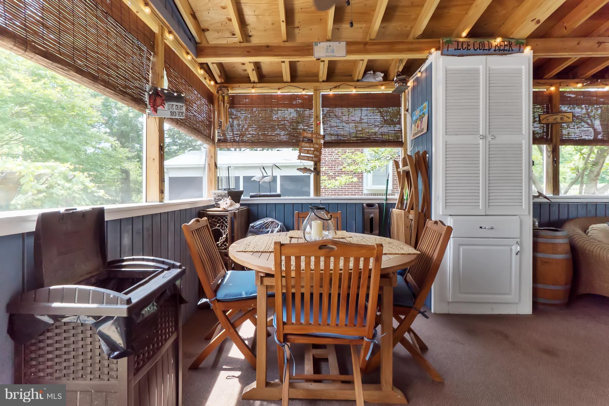 POPLAR AVENUE - Residential