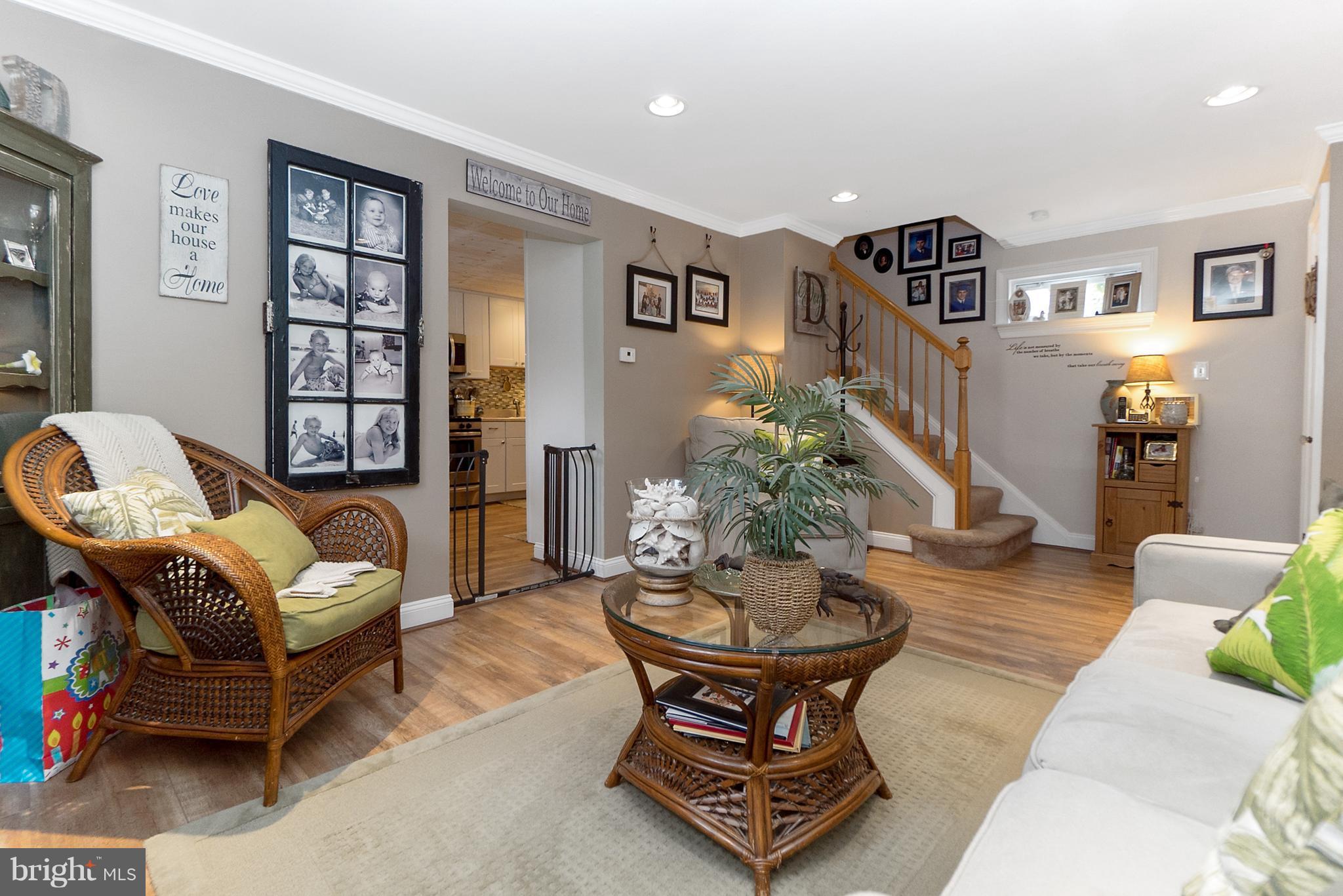 POPLAR AVENUE - Residential