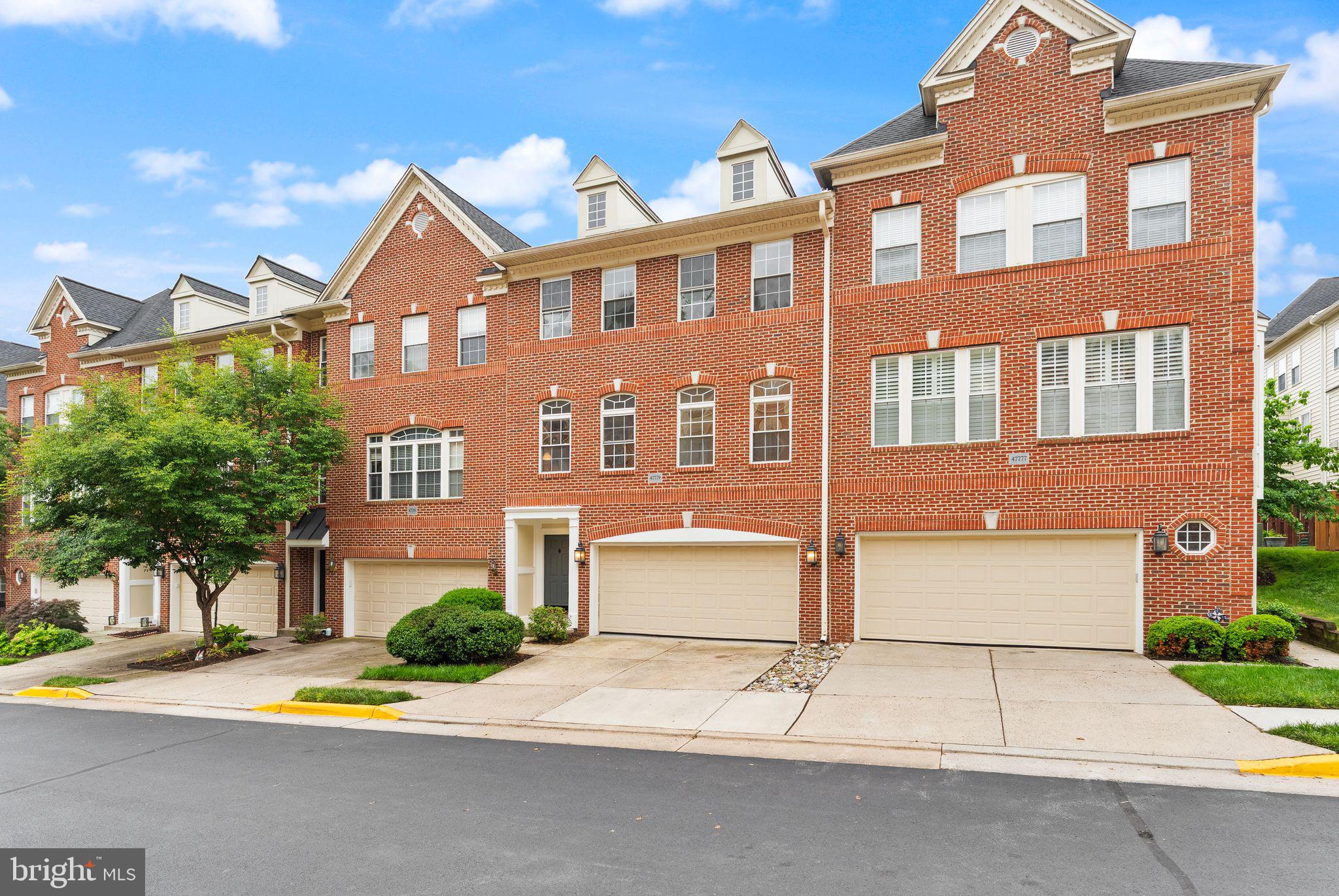 MEDINAH HOMES - Residential