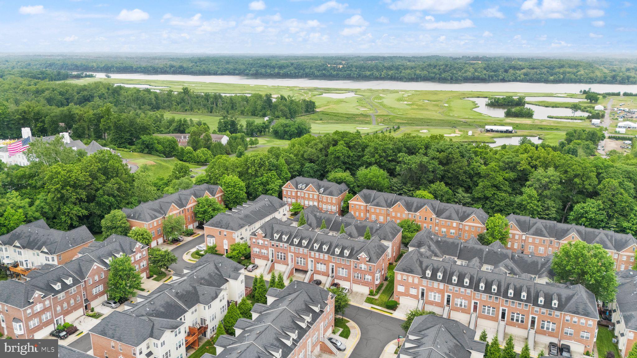 MEDINAH HOMES - Residential