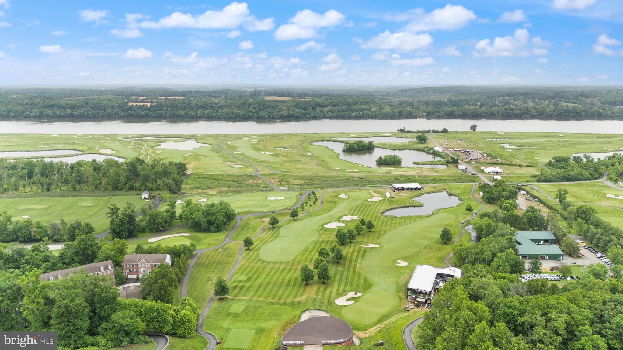 MEDINAH HOMES - Residential