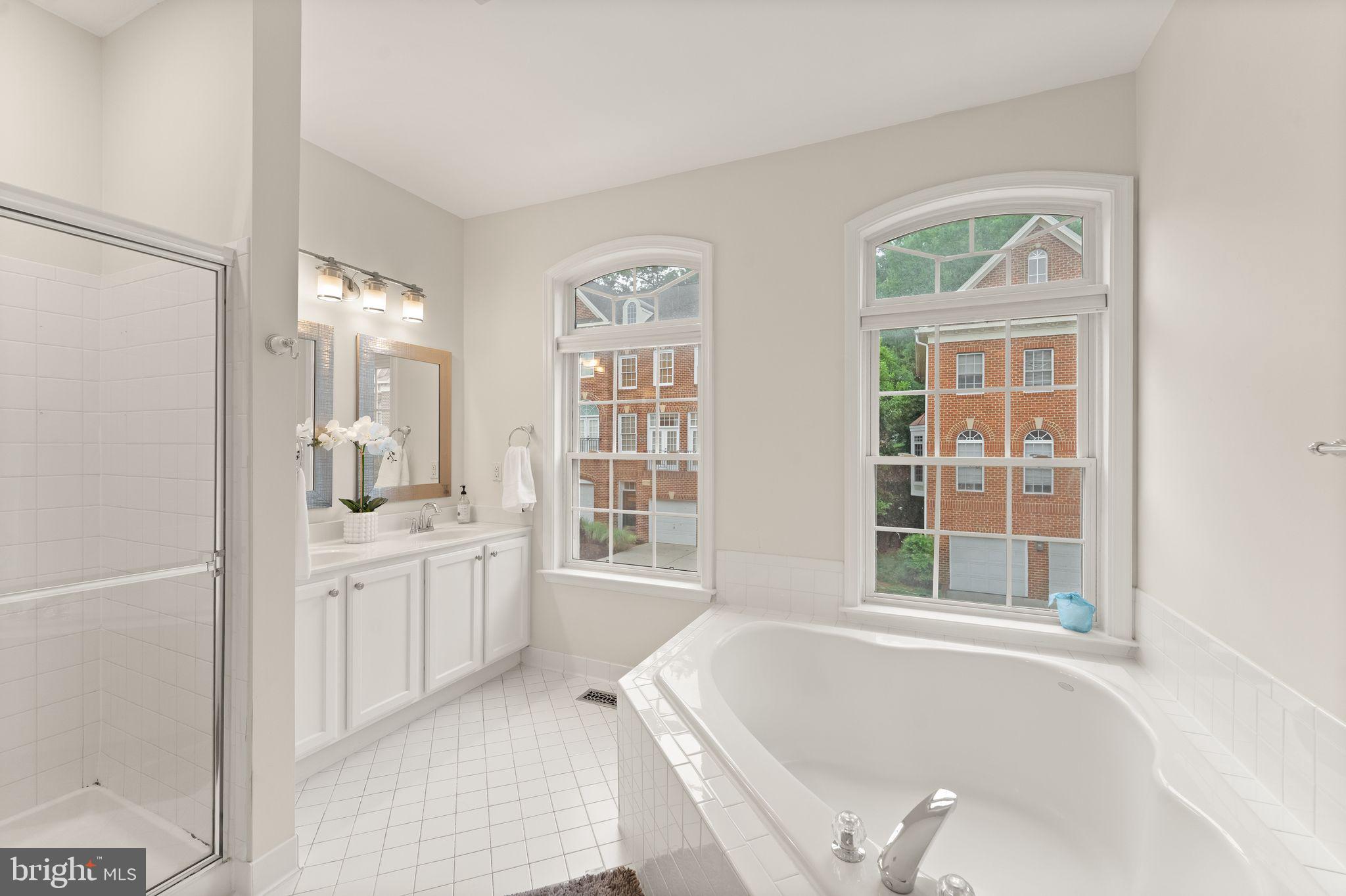 MEDINAH HOMES - Residential