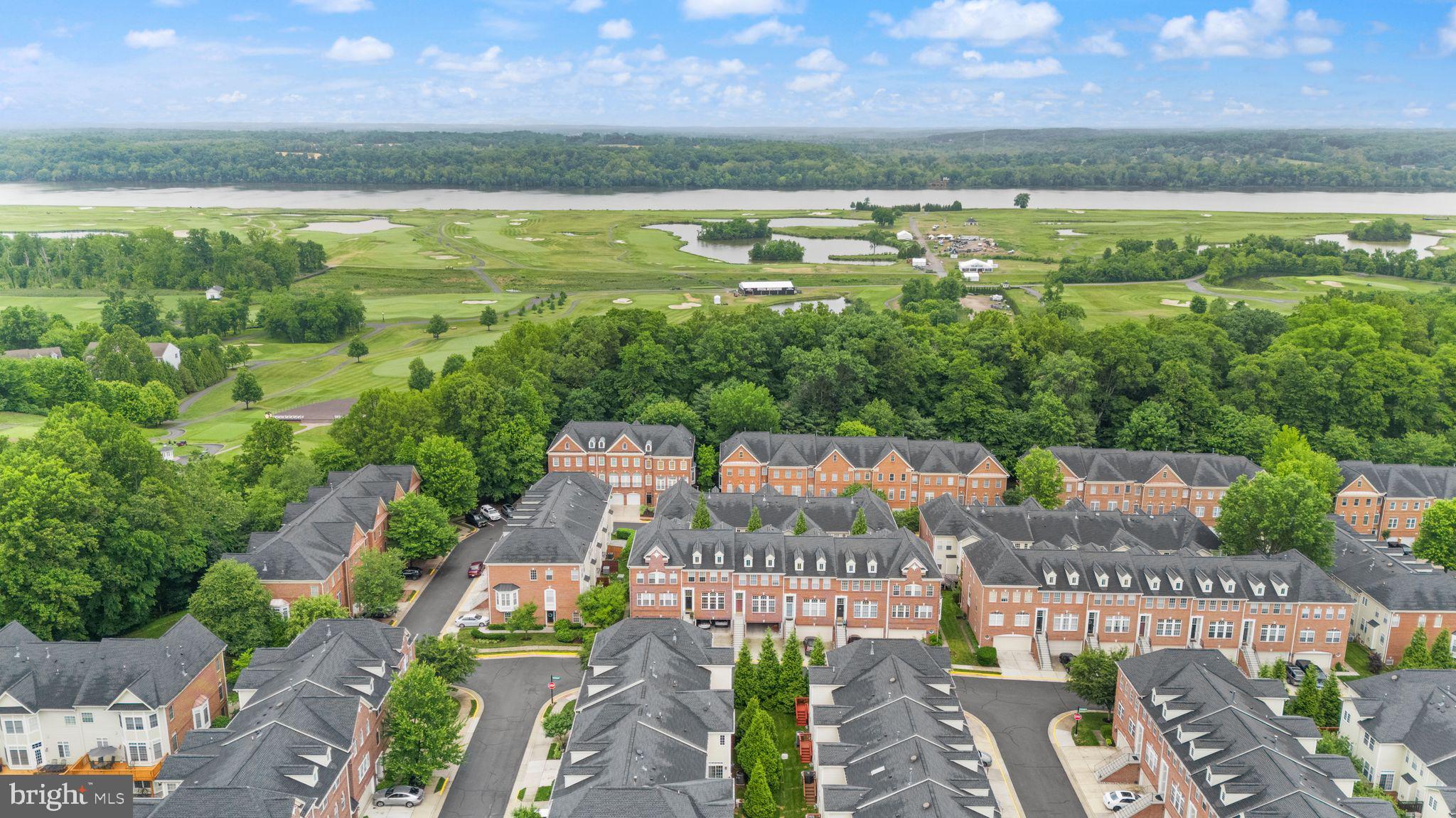 MEDINAH HOMES - Residential
