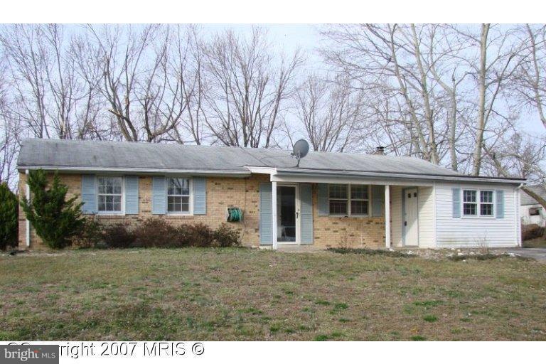 CAVALIER COUNTRY - Residential Lease