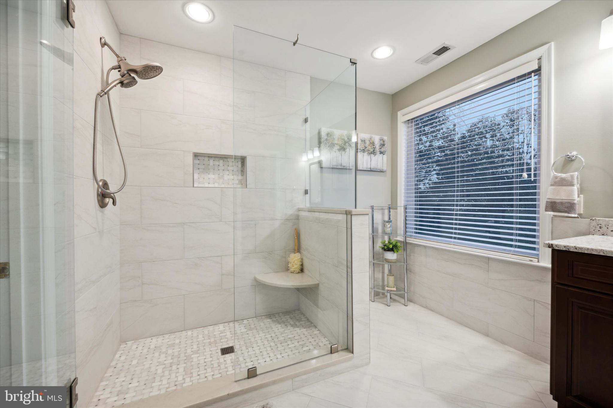 APPLEGATE - Residential