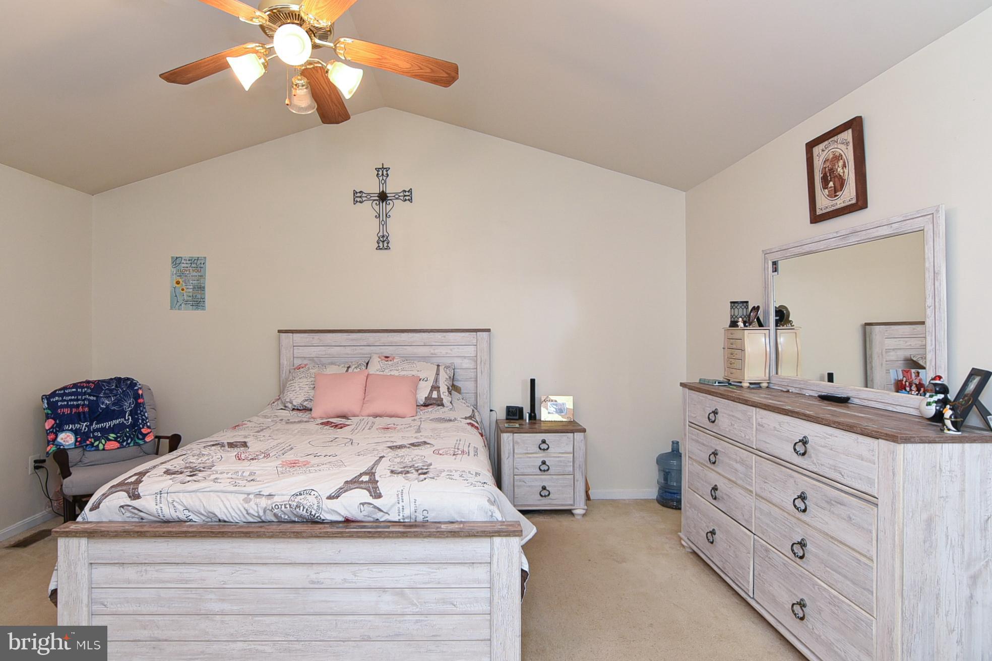 LAKE ARROWHEAD - Residential