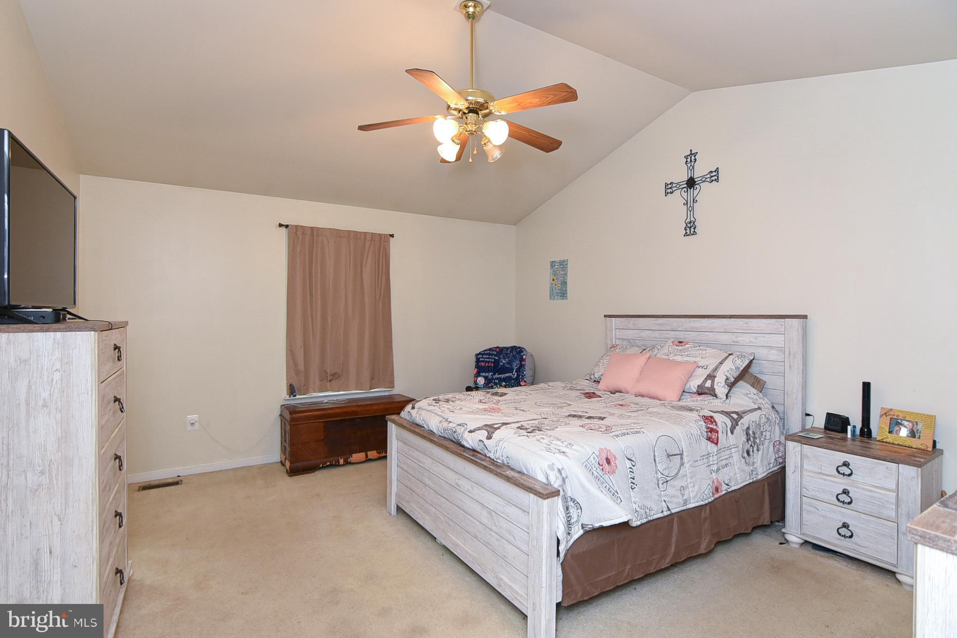 LAKE ARROWHEAD - Residential