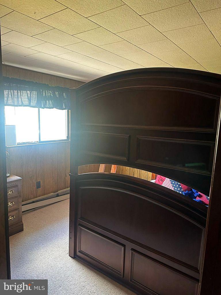 ARROWHEAD  LAKES - Residential