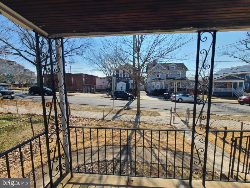 1040 EVARTS STREET NE