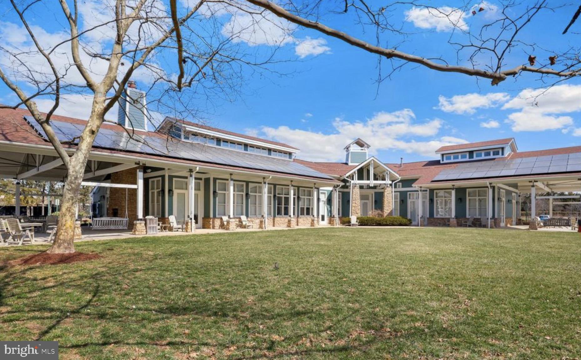 SIGNATURE AT BROADLANDS - Residential