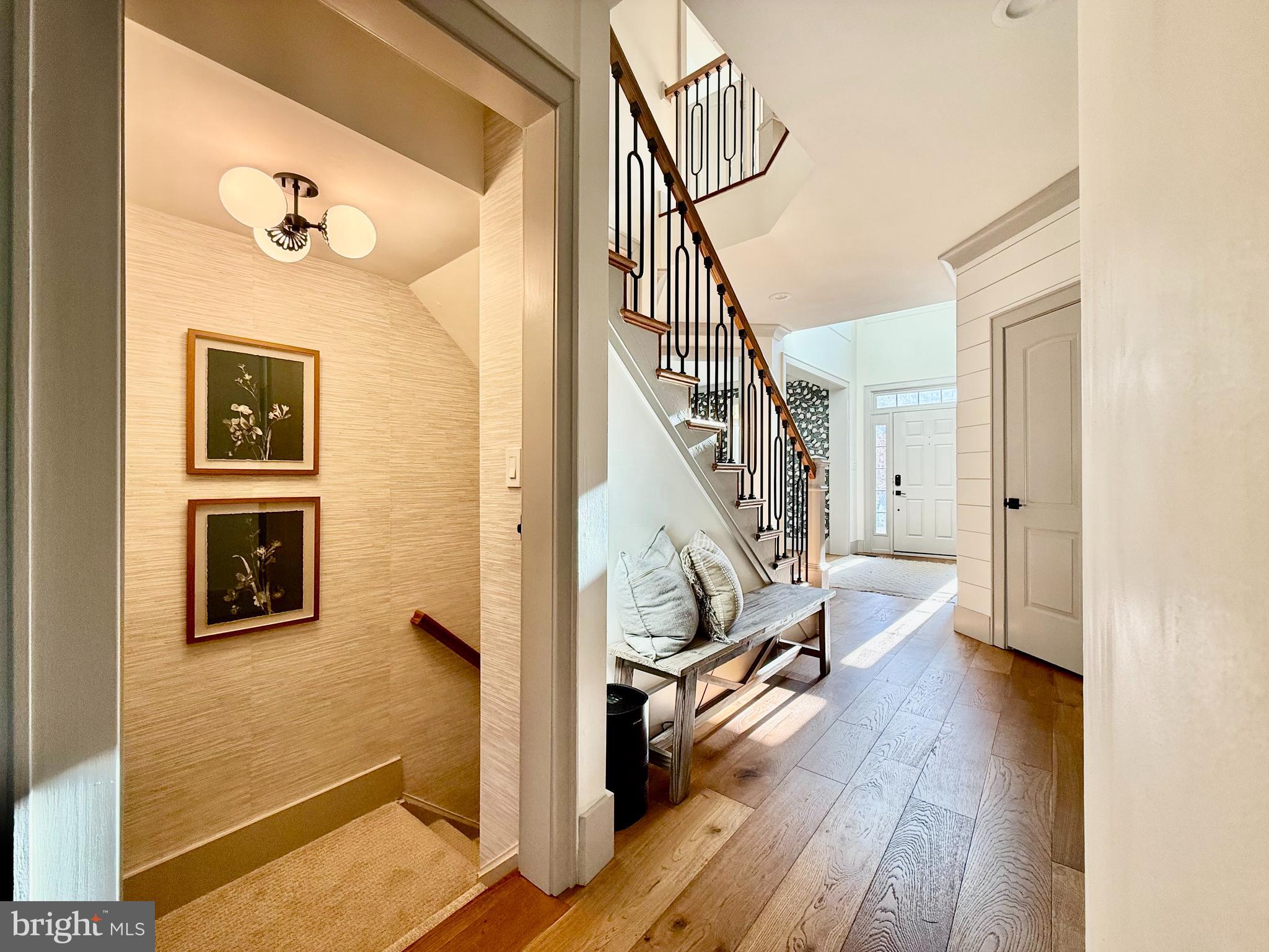 SIGNATURE AT BROADLANDS - Residential