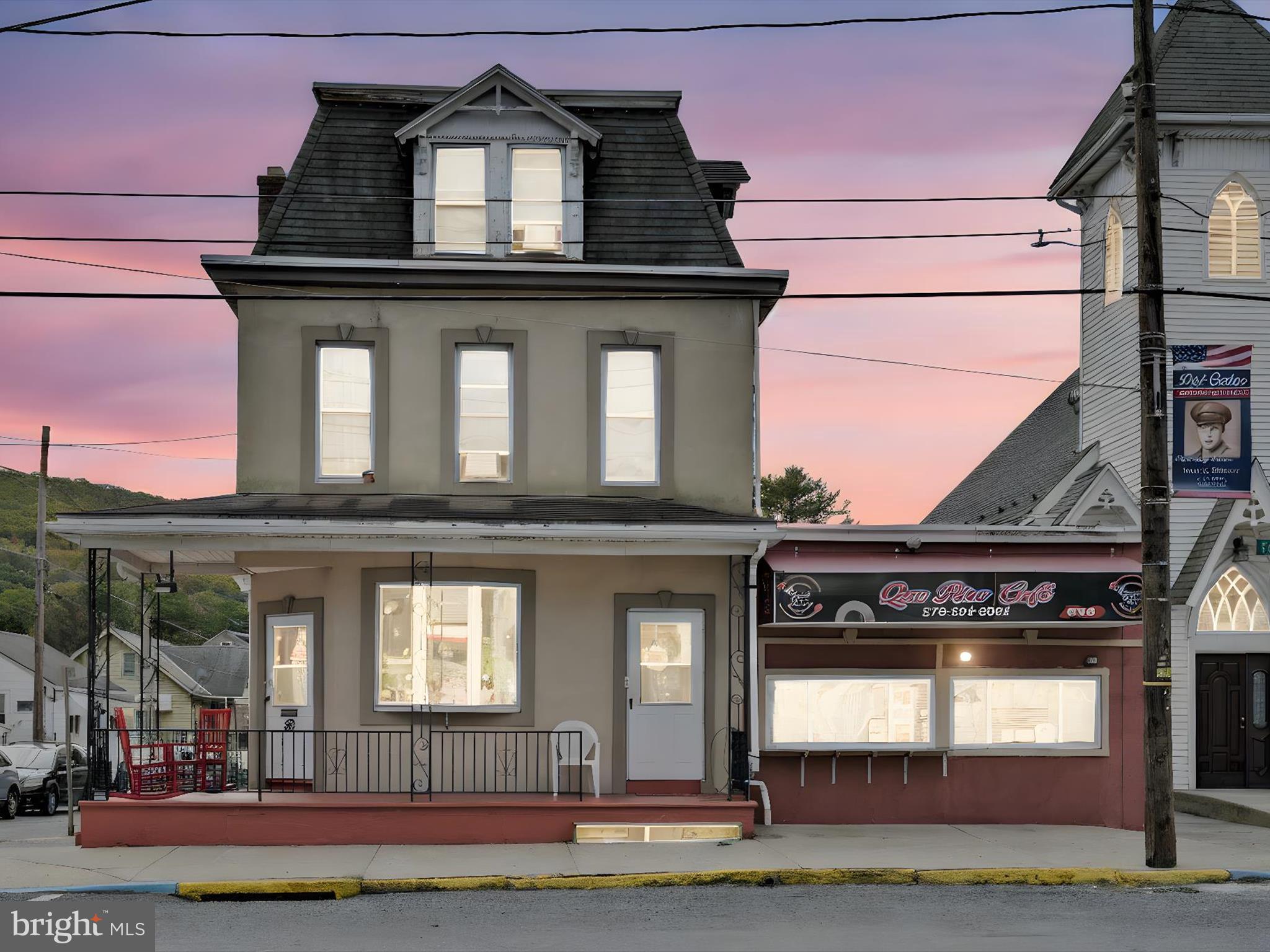 219 PIKE STREET