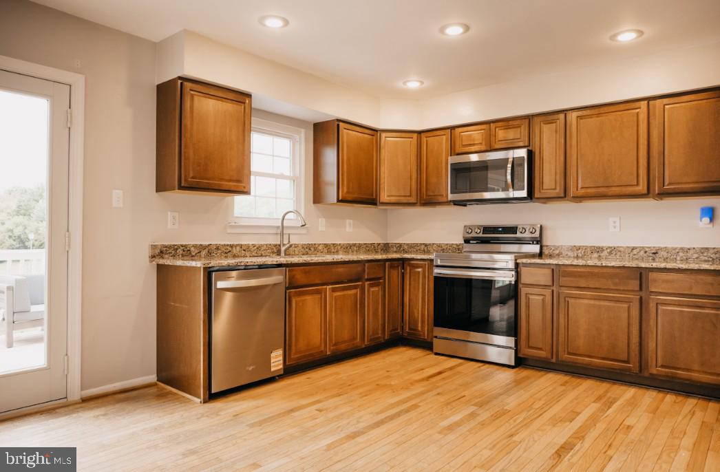 AVONDALE RUN - Residential Lease