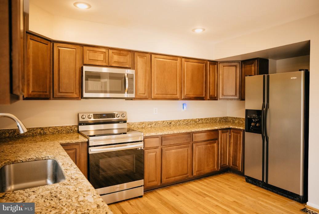 AVONDALE RUN - Residential Lease