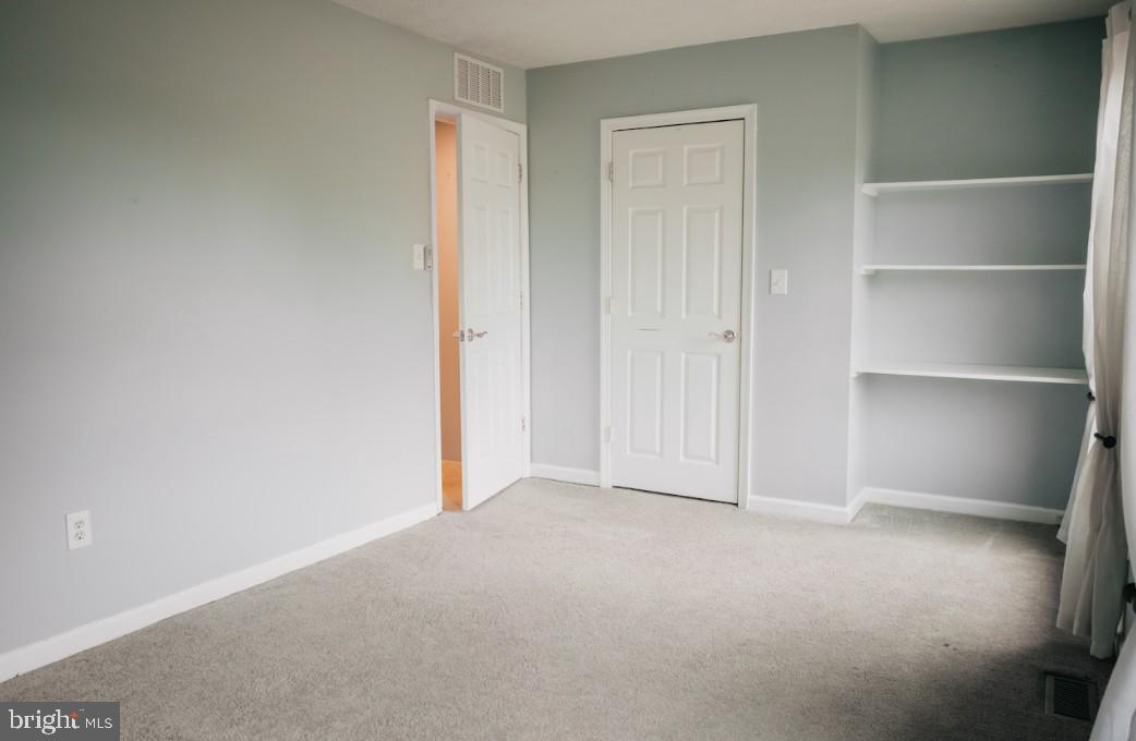 AVONDALE RUN - Residential Lease