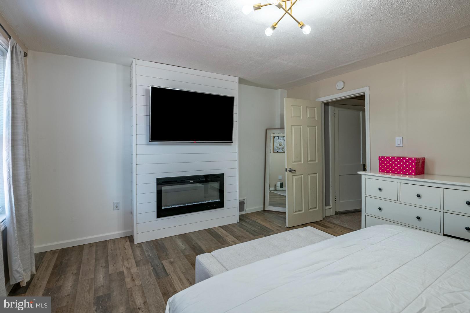 NORTHEAST READING - Residential