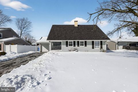 Homes For Sale - 25 Blackwell Lane<br/> WILLINGBORO, NJ 08046