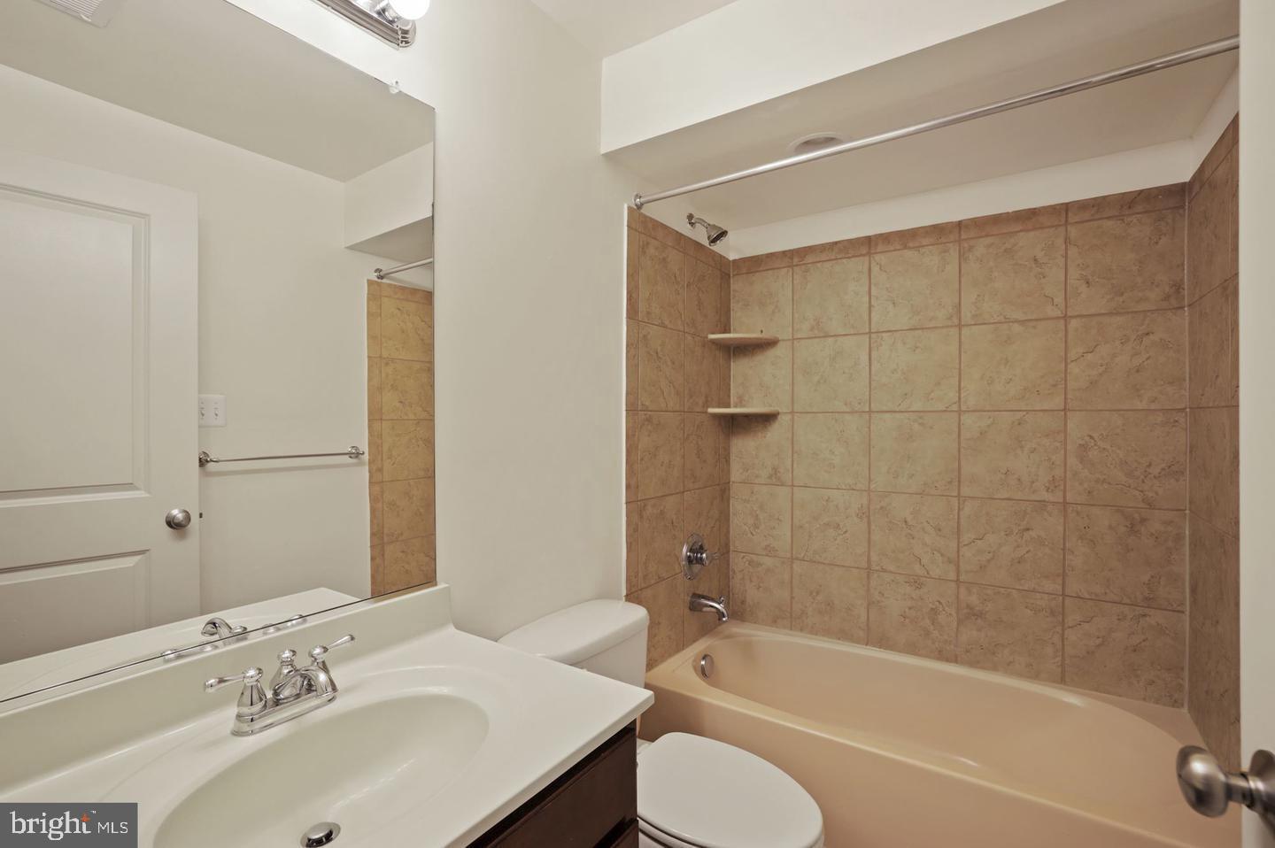 POPLAR RUN - Residential