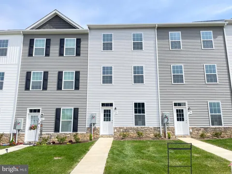 22 Snowdrop Court, Kearneysville, WV MLS: WVJF2015856