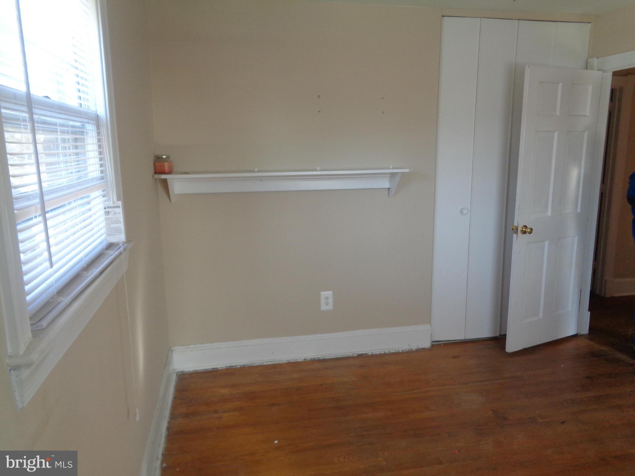 KNOLLWOOD - Residential Lease