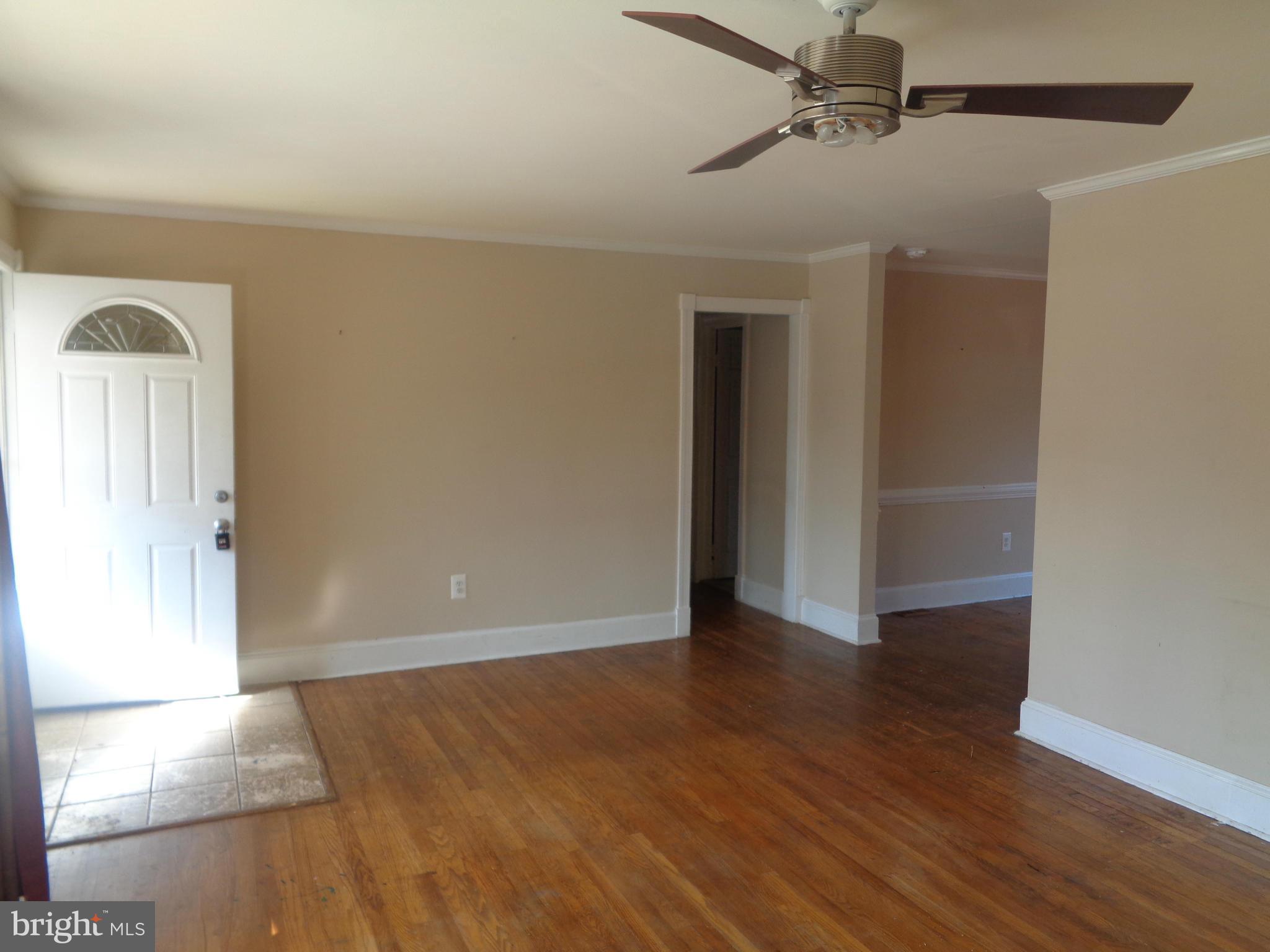 KNOLLWOOD - Residential Lease