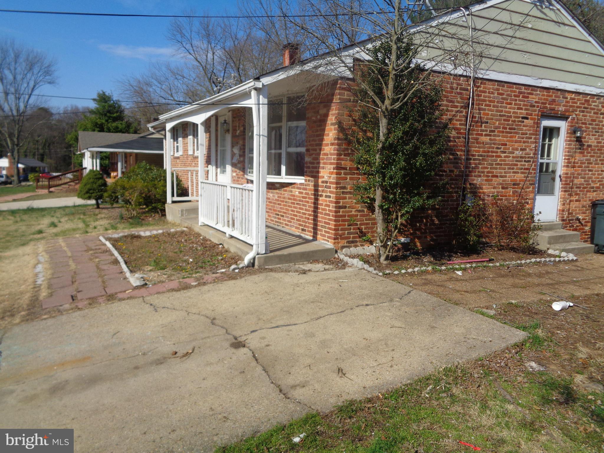 KNOLLWOOD - Residential Lease