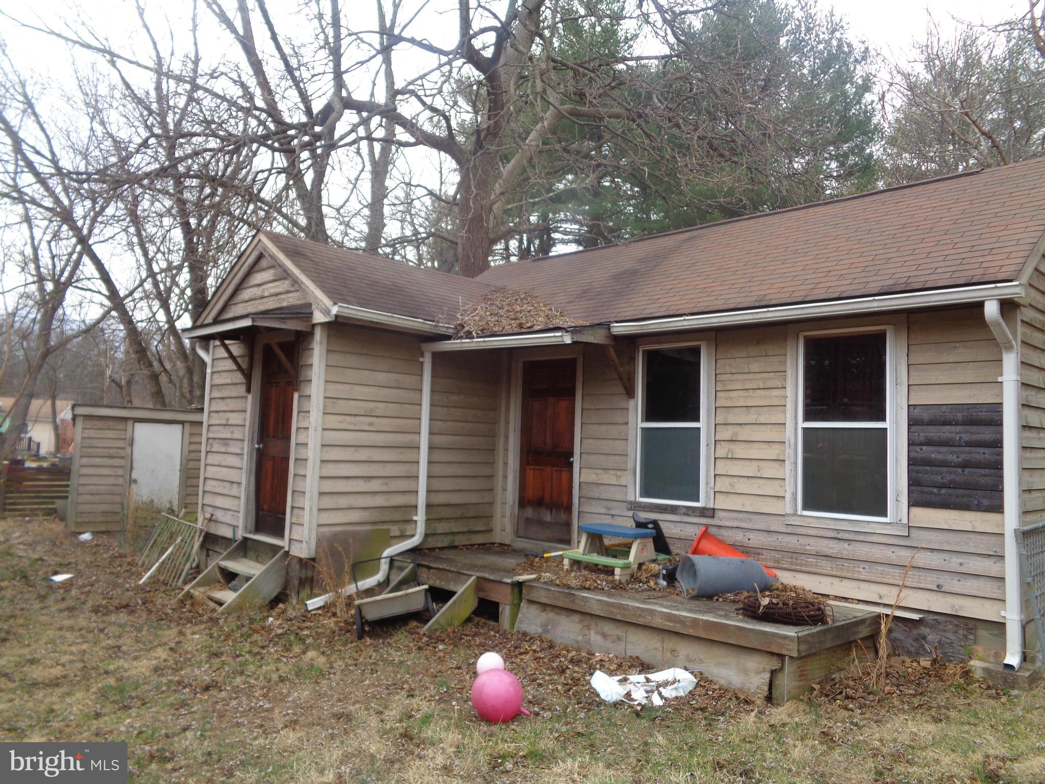 KNOLLWOOD - Residential Lease