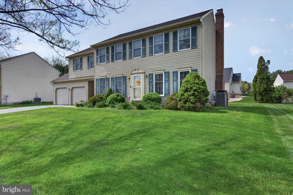 Photo of 213 Stone Creek Road, LANCASTER, PA 17603 (MLS # PALA2086212)