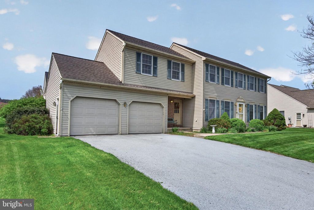 Photo of 213 Stone Creek Road, LANCASTER, PA 17603 (MLS # PALA2086212)