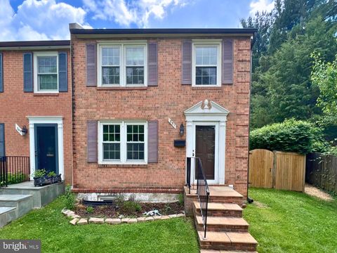 351 GUNDRY DRIVE FALLS CHURCH VA 22046