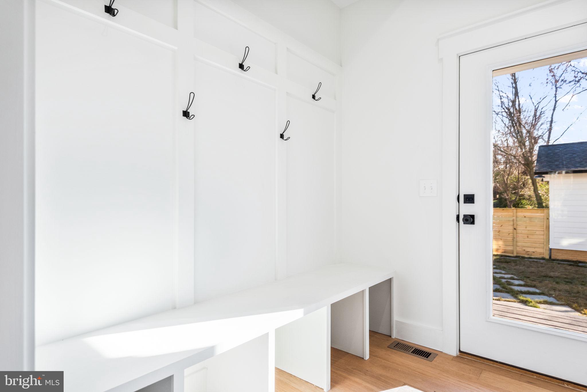 DEL RAY - Residential