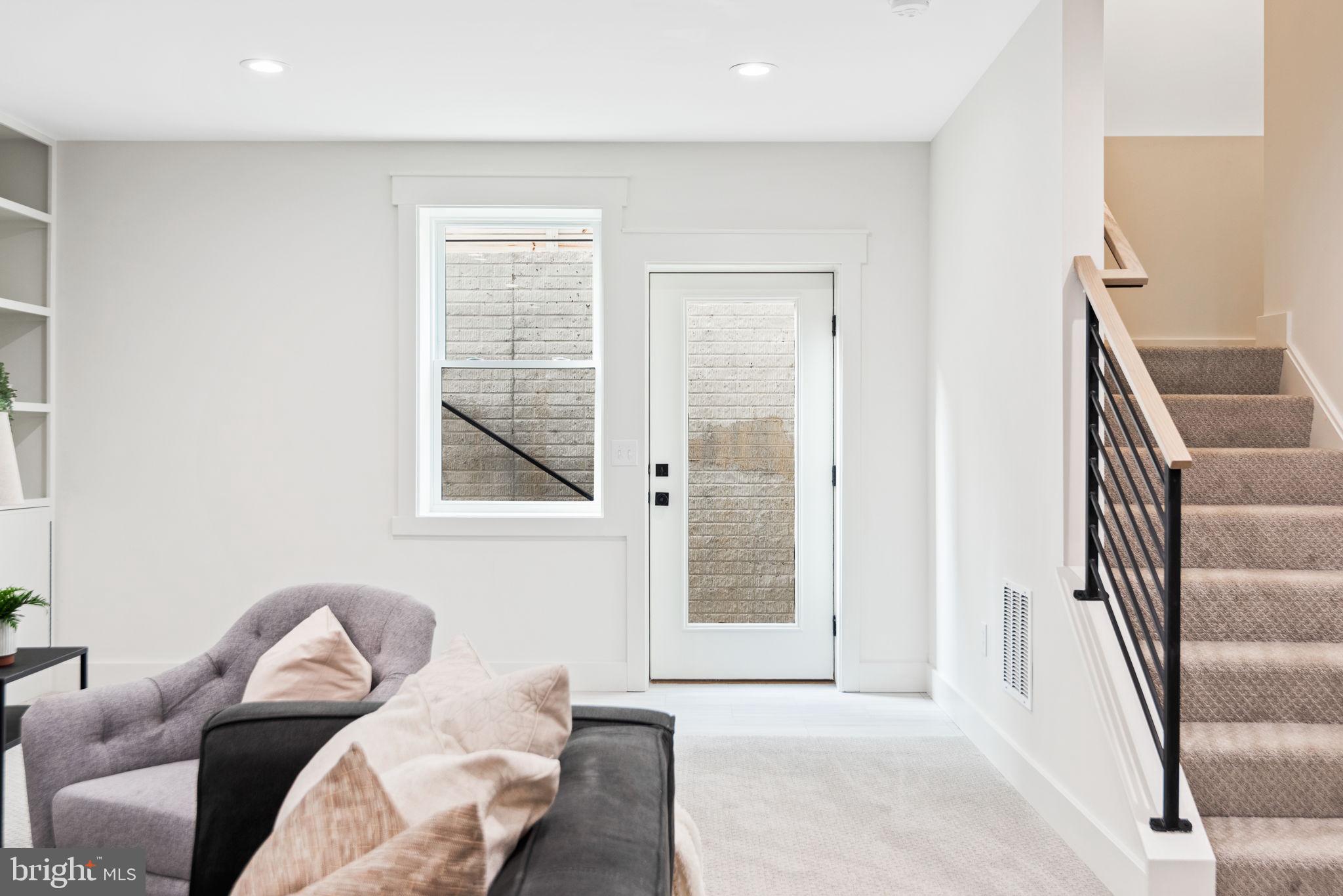 DEL RAY - Residential