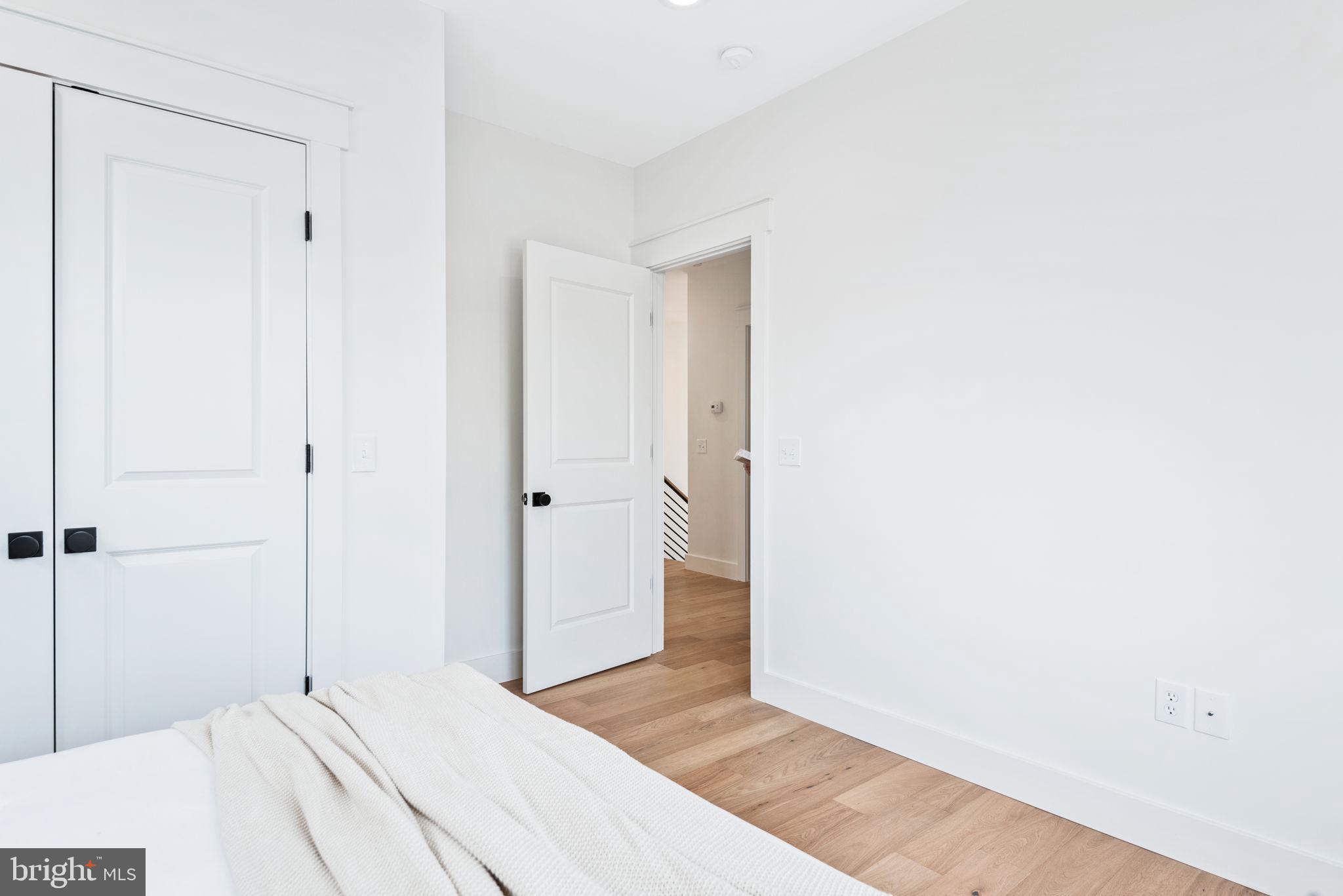 DEL RAY - Residential