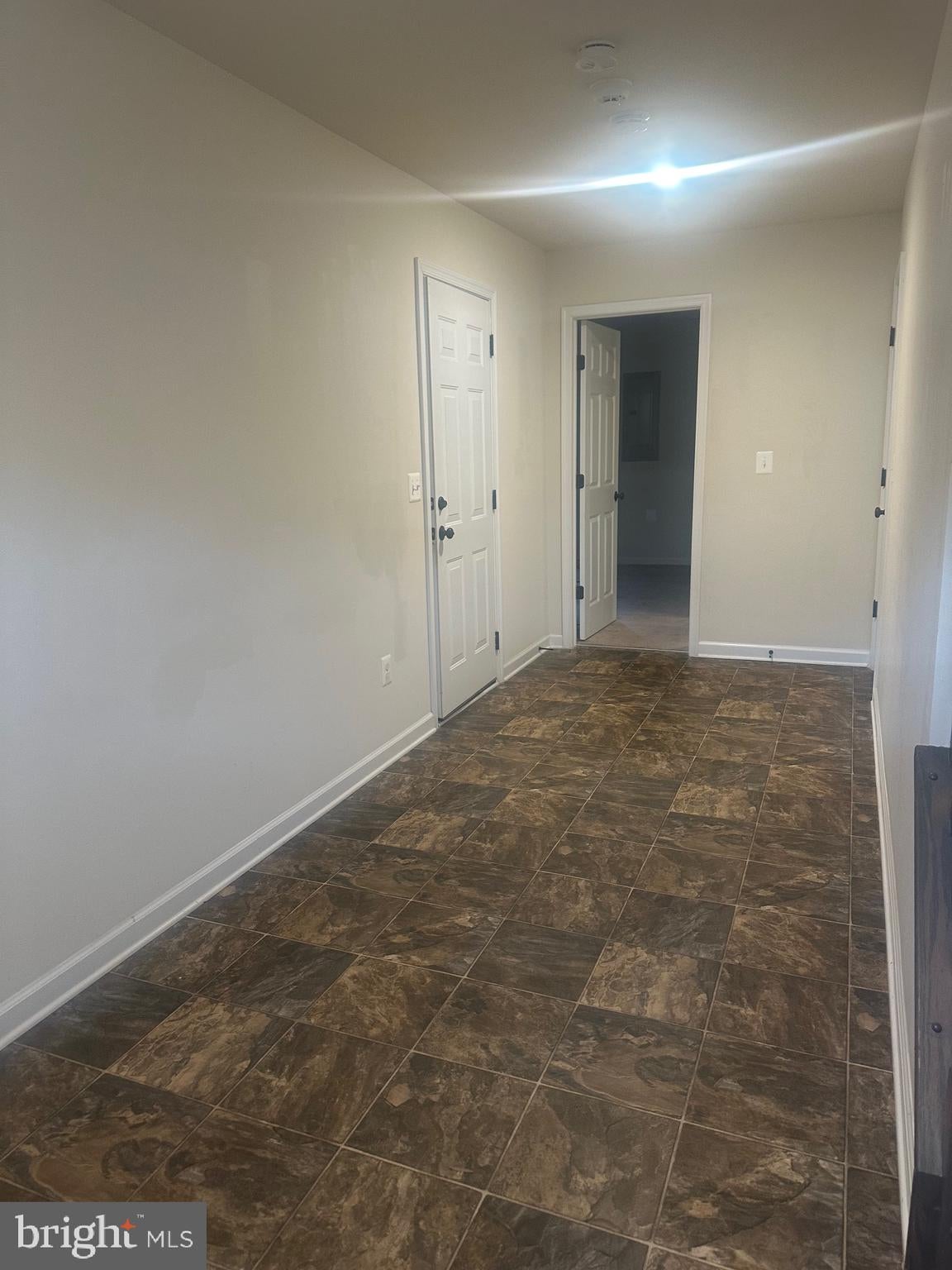 2233 MALLARD LANDING DRIVE