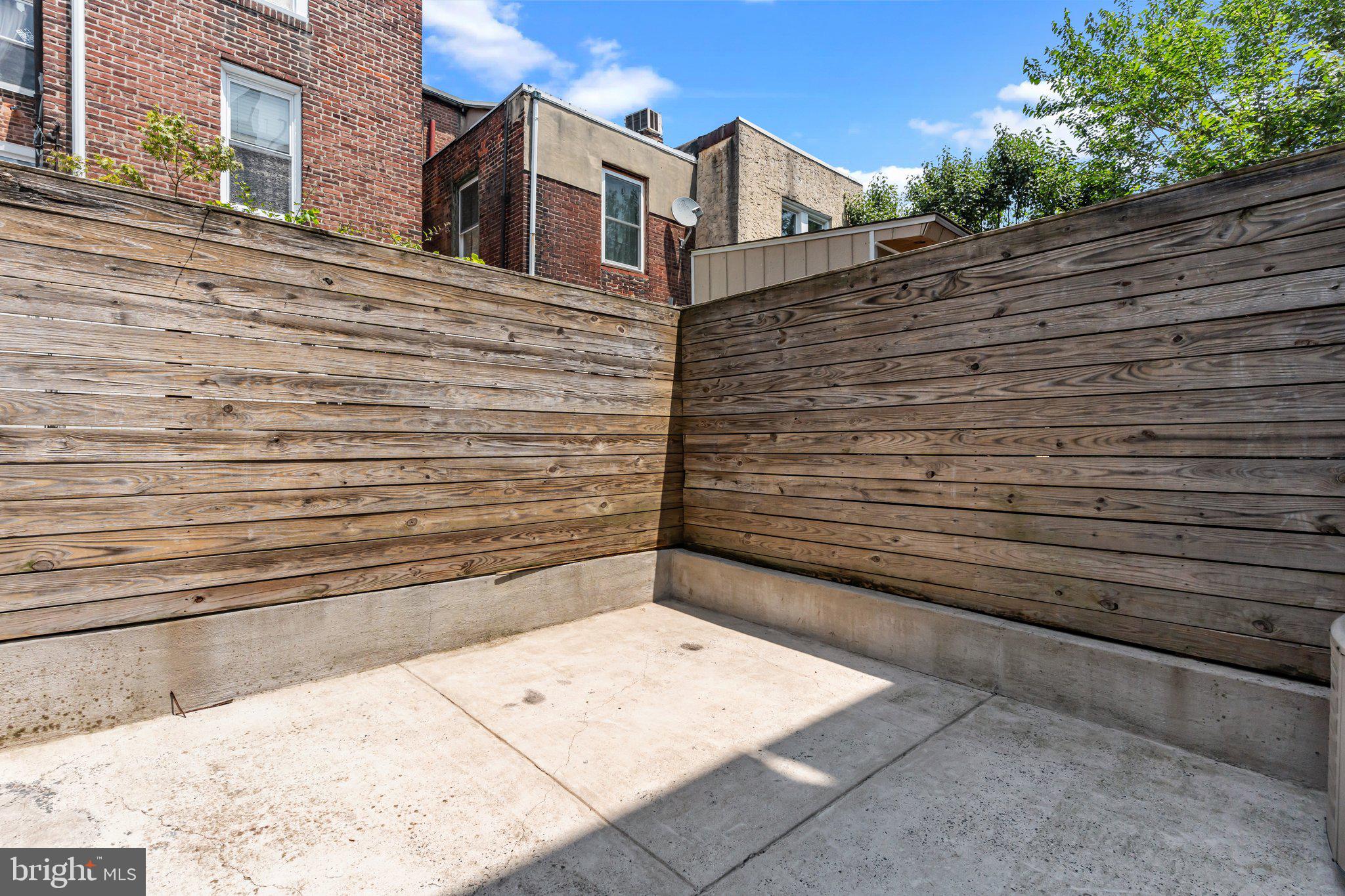 DICKINSON NARROWS - Residential