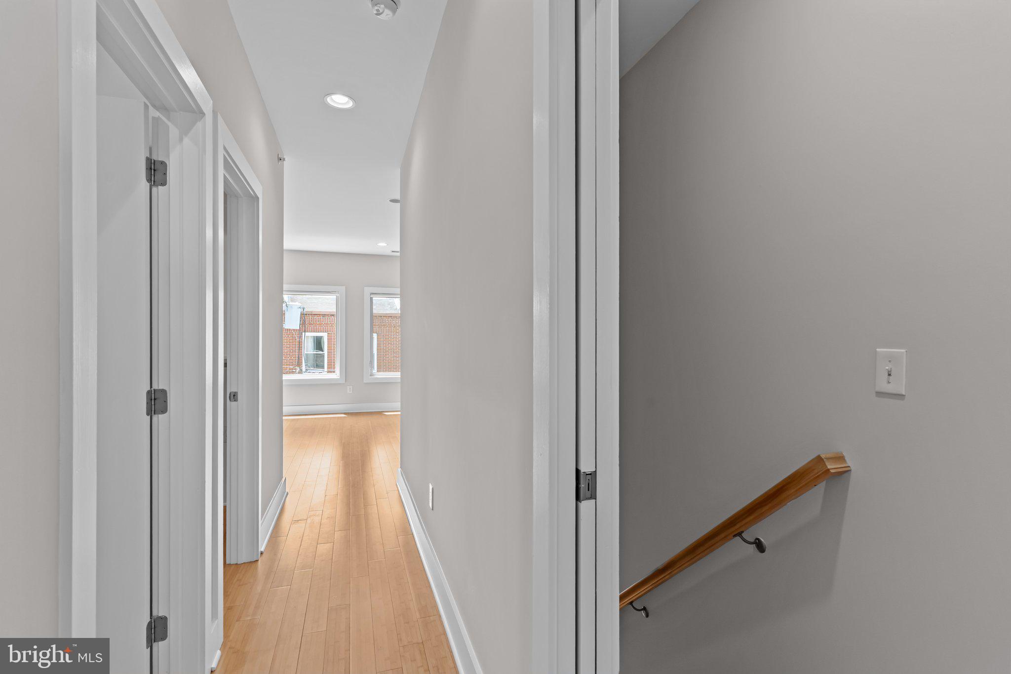 DICKINSON NARROWS - Residential