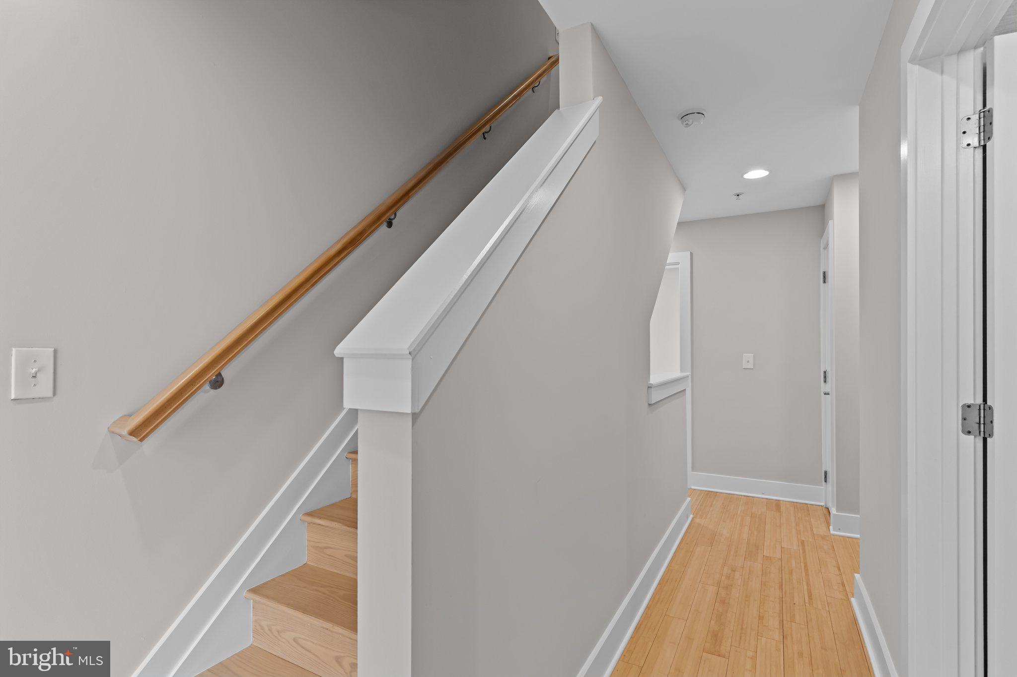 DICKINSON NARROWS - Residential